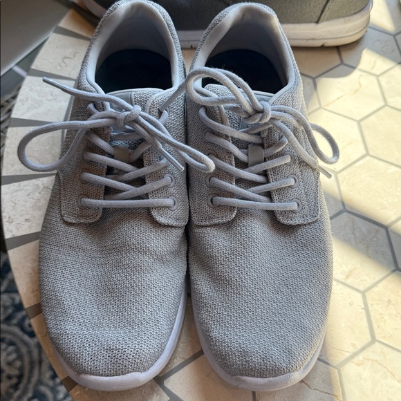 Travis Mathew Cuater Shoes 👟 - Picture 1 of 8